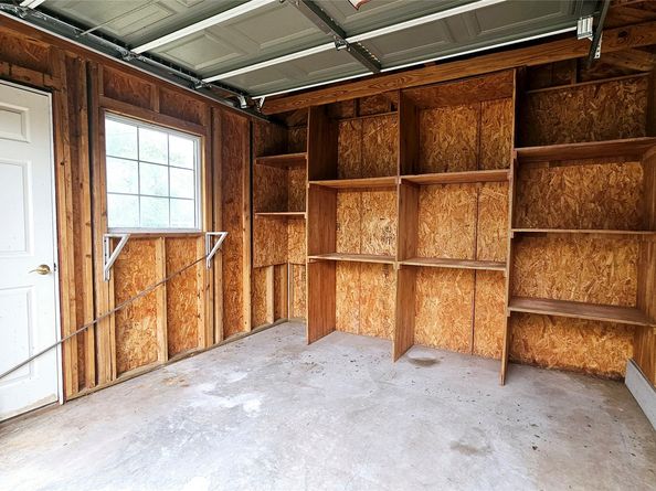 6946 Cole Creek Drive, Houston TX 77092