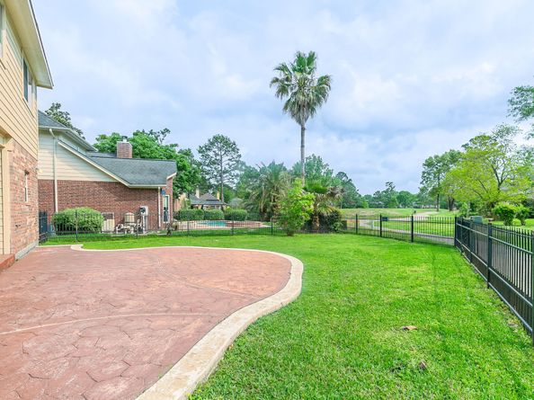 18206 Bluewater Cove Drive, Humble TX 77346