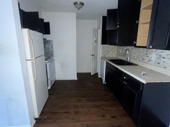 9350 Country Creek Drive 56, Houston TX 77036