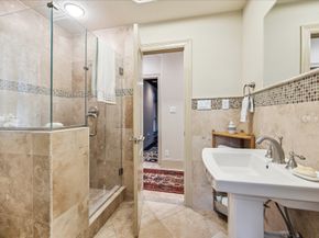 6417 Rodrigo Street, Houston TX 77007