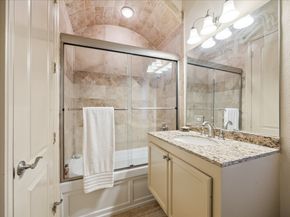 6417 Rodrigo Street, Houston TX 77007