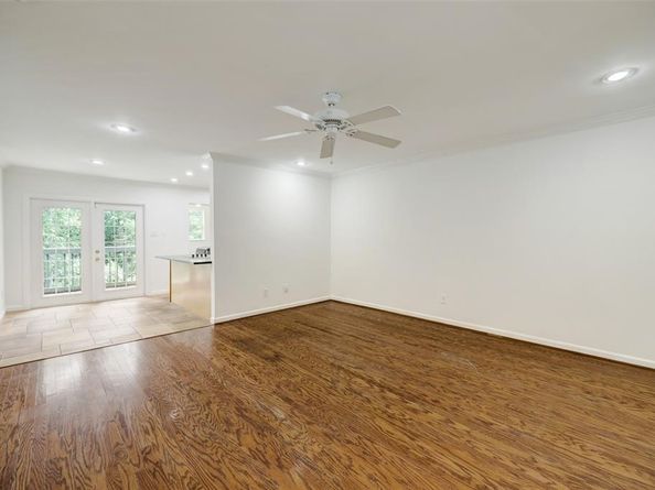 8277 Kingsbrook Road 254, Houston TX 77024