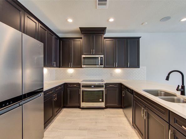 1517 Canter Bayou Way, Houston TX 77043