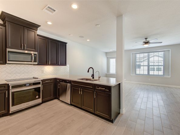 1517 Canter Bayou Way, Houston TX 77043