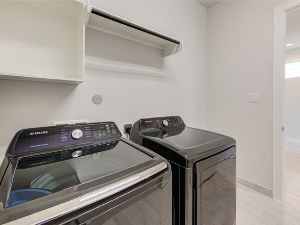 1517 Canter Bayou Way, Houston TX 77043