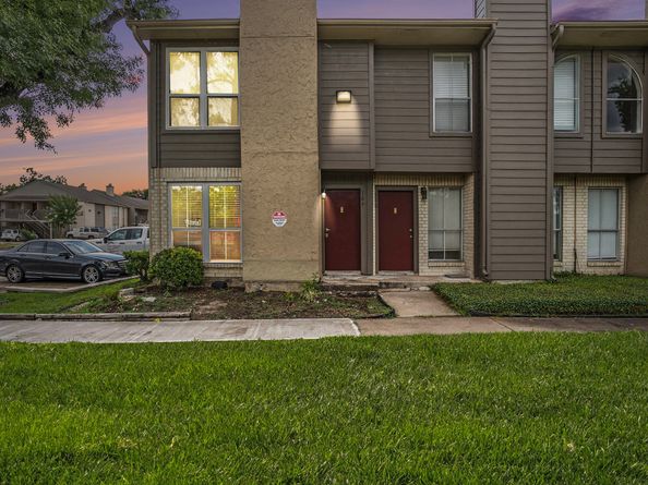 1900 Bay Area Boulevard 109, Houston TX 77058