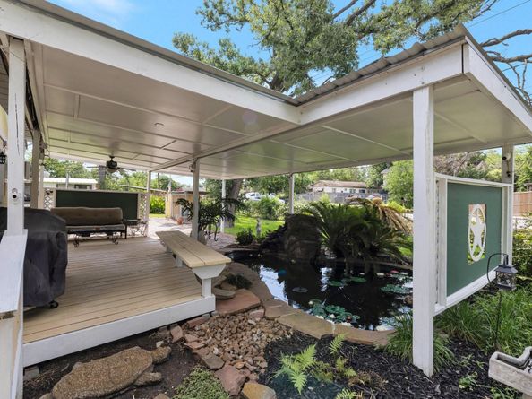 639 Manor Street, Houston TX 77015