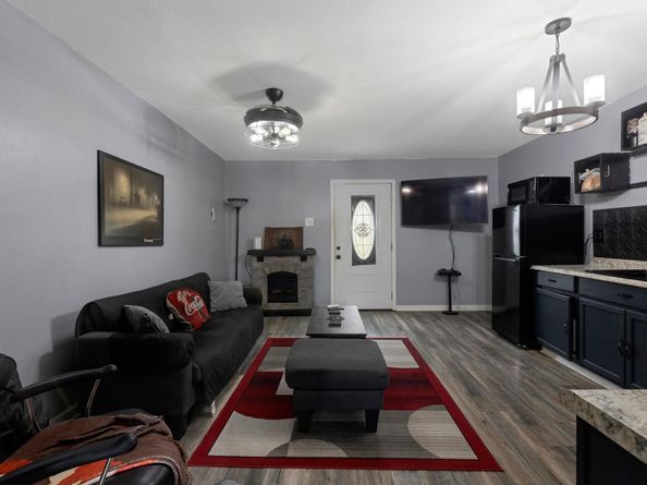 639 Manor Street, Houston TX 77015