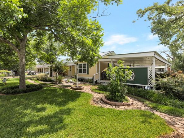 639 Manor Street, Houston TX 77015