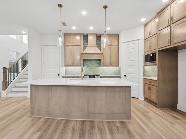 16038 Mason Run Drive, Houston TX 77079