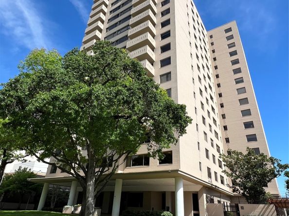 1400 Hermann Drive 3H, Houston TX 77004