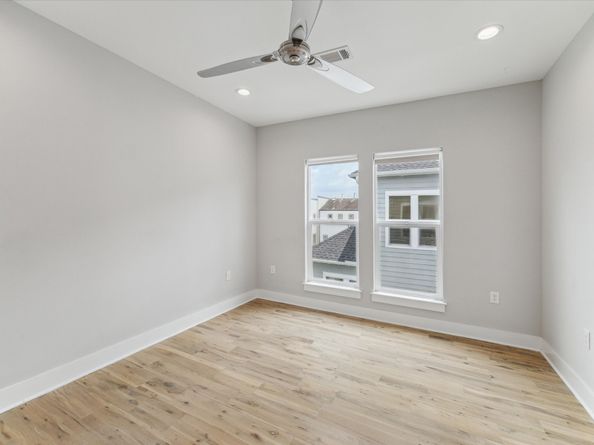 919 W 16th Street C, Houston TX 77008