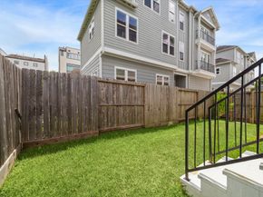 919 W 16th Street C, Houston TX 77008