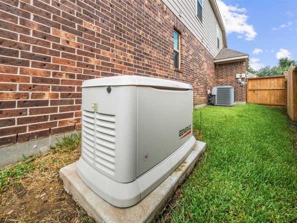 23302 Rich Plaza Drive, New Caney TX 77357