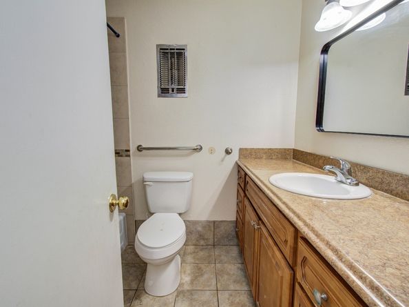 8110 Albacore Drive 38, Houston TX 77074