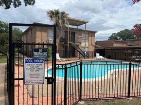 8110 Albacore Drive 38, Houston TX 77074