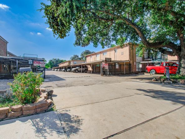 8110 Albacore Drive 38, Houston TX 77074