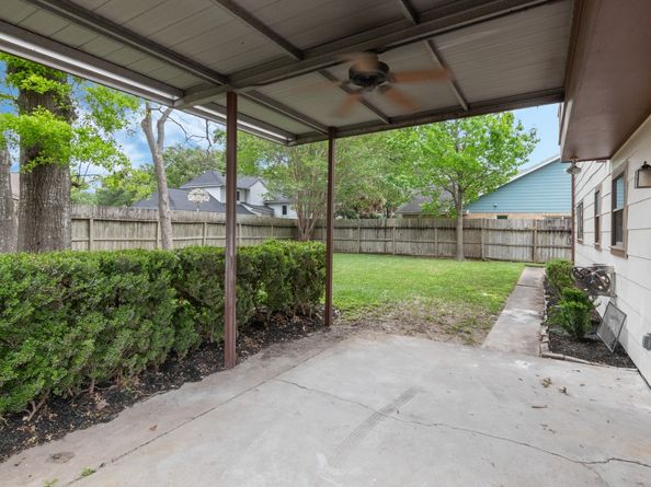 11406 Briar Forest Drive, Houston TX 77077