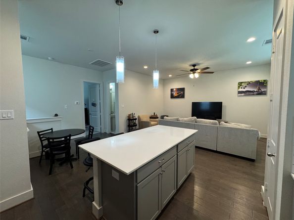 6031 Cypress Street, Houston TX 77074