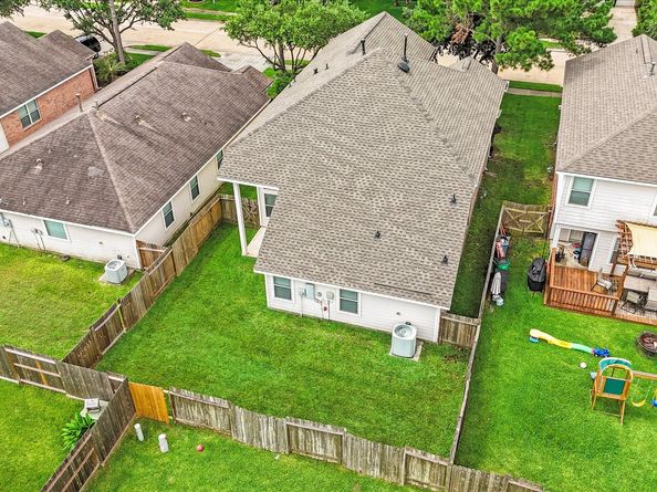 16546 Whitaker Creek Drive, Houston TX 77095