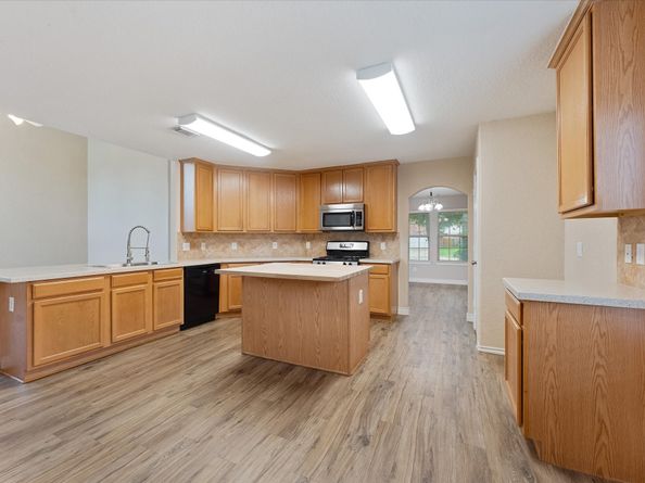 16546 Whitaker Creek Drive, Houston TX 77095