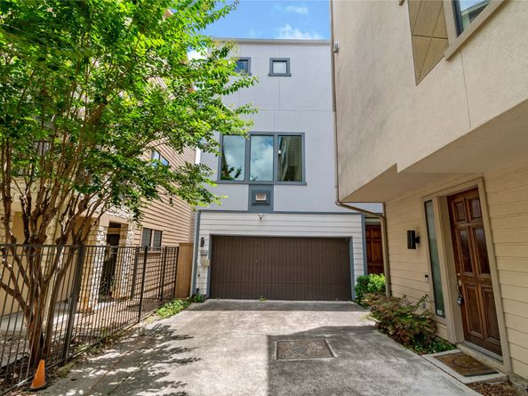 5223 Eigel Street, Houston TX 77007