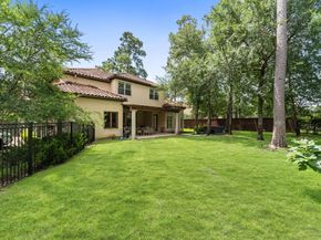 7 Ivy Castle Court, The Woodlands TX 77382