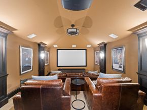 7 Ivy Castle Court, The Woodlands TX 77382