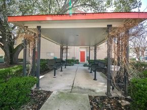 10855 Meadowglen Lane 721, Houston TX 77042
