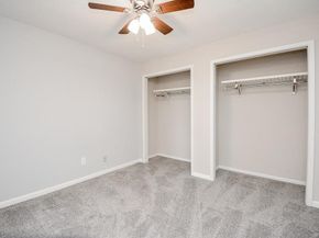 10855 Meadowglen Lane 721, Houston TX 77042