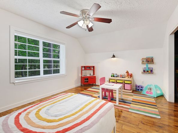 105 N Delmont Drive E, Conroe TX 77301