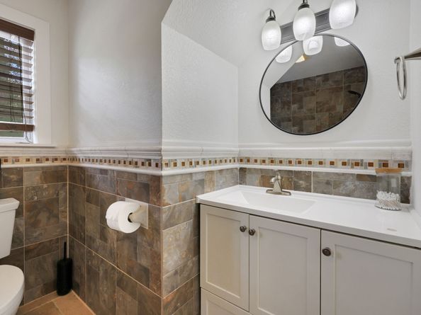 105 N Delmont Drive E, Conroe TX 77301