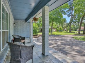 105 N Delmont Drive E, Conroe TX 77301