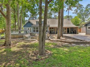 105 N Delmont Drive E, Conroe TX 77301