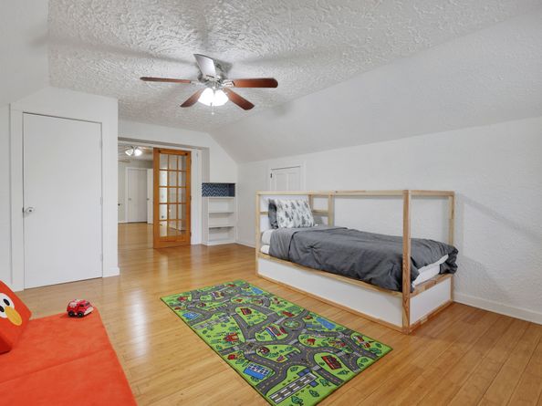 105 N Delmont Drive E, Conroe TX 77301