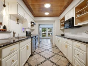 105 N Delmont Drive E, Conroe TX 77301