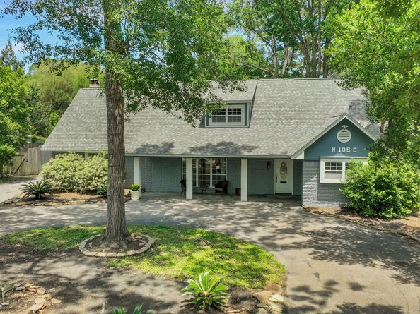 105 N Delmont Drive E, Conroe TX 77301