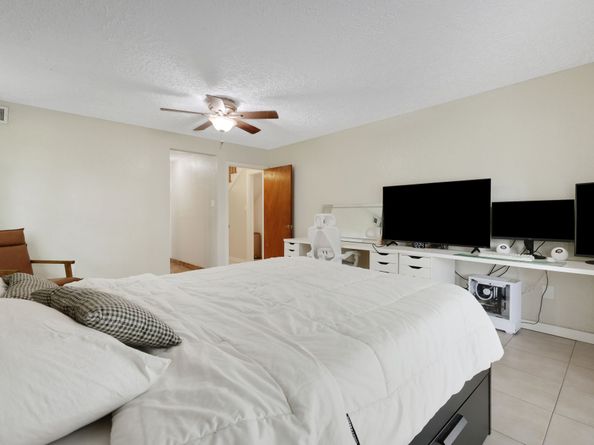 105 N Delmont Drive E, Conroe TX 77301