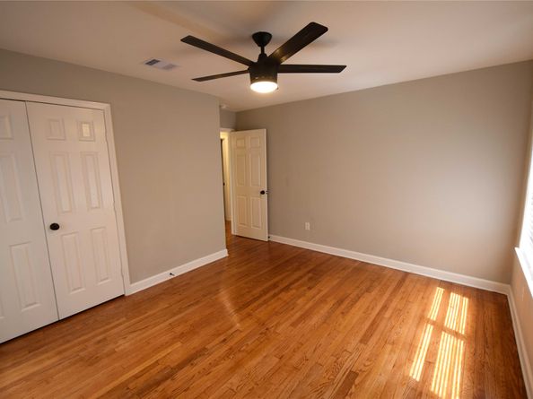 8130 Sharondale Drive, Houston TX 77033