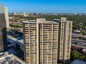 14 Greenway Plaza 14O, Houston TX 77046