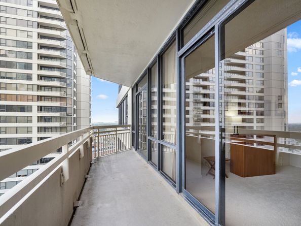 14 Greenway Plaza 14O, Houston TX 77046