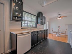 3042 Oak Forest Drive, Houston TX 77018