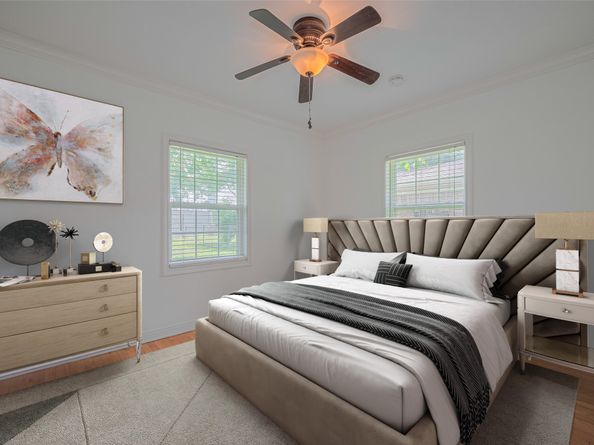 3042 Oak Forest Drive, Houston TX 77018