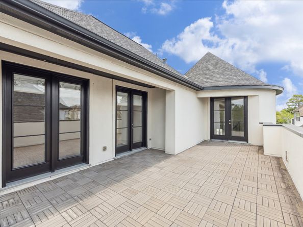 1701 Wrenwood Lakes Lakes, Houston TX 77043