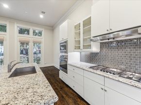 1701 Wrenwood Lakes Lakes, Houston TX 77043