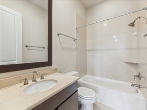 1701 Wrenwood Lakes Lakes, Houston TX 77043