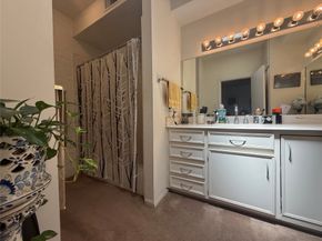 4703 Yoakum Boulevard, Houston TX 77006