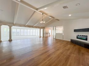 8107 S Braeswood Boulevard, Houston TX 77071