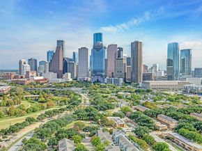 1711 Allen Parkway 2106, Houston TX 77019
