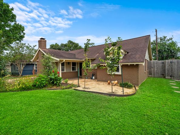 4922 Nina Lee Lane, Houston TX 77092